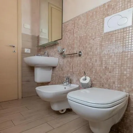 Borgo Roma Πανσιόν